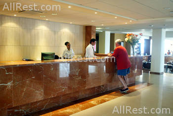 Kouzalis Beach Hotel 3